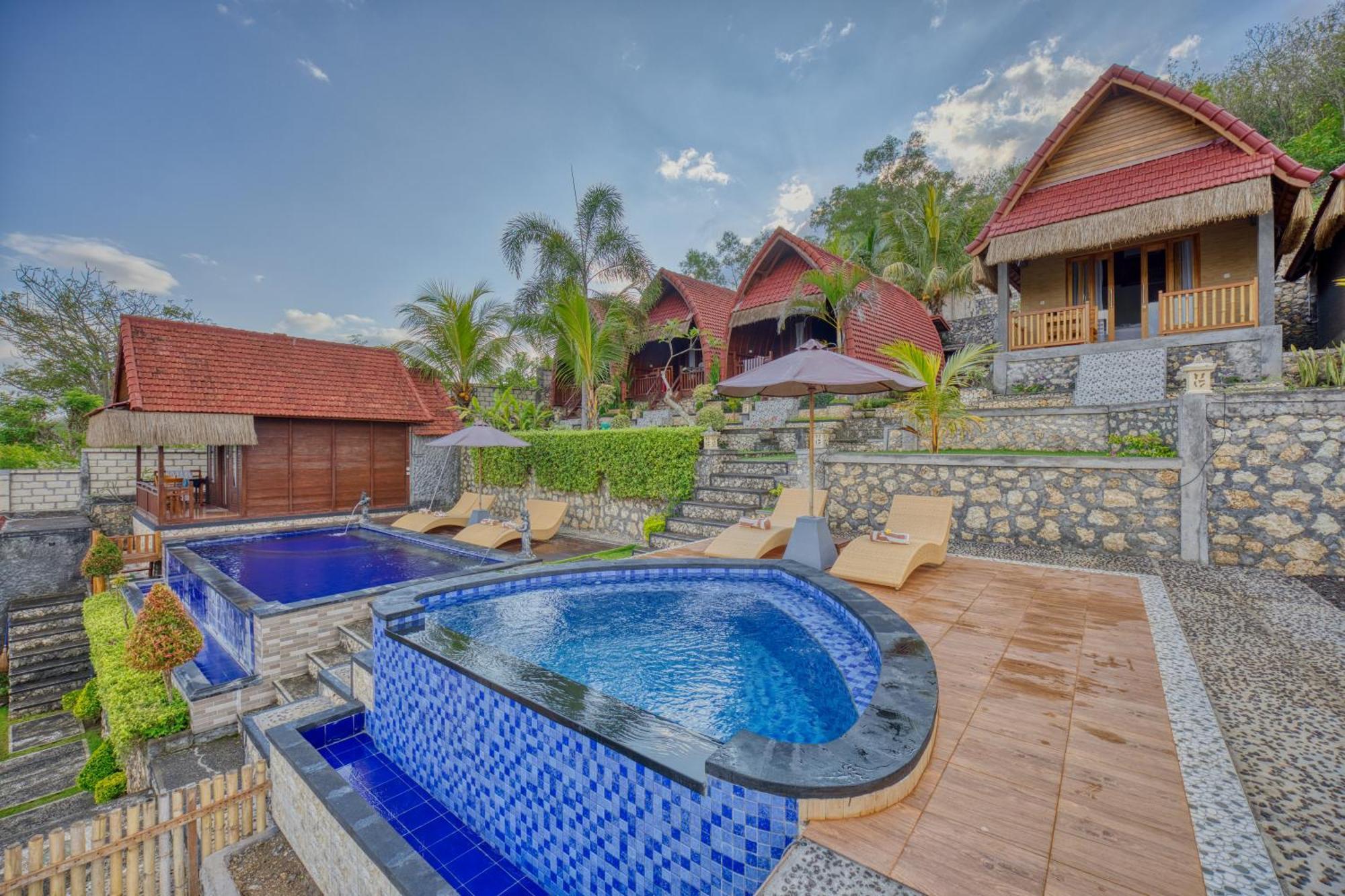 Hotel Sebuluh Sunset Hill Batumadeg Exterior foto
